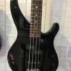 guitare basse noire