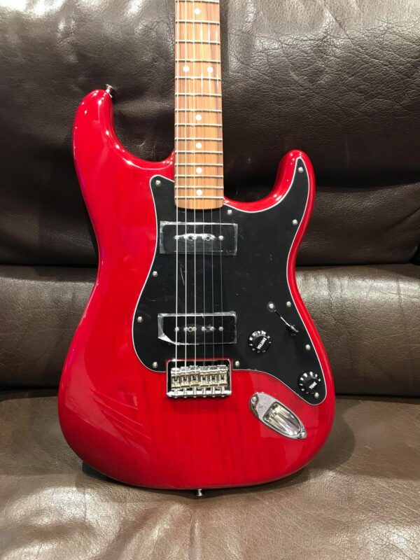 guitare rouge électrique