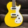 guitare électrique jaune