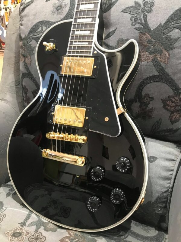 guitare électrique noire