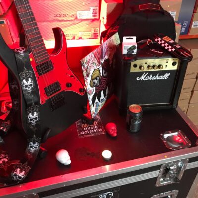 guitare rouge ampli noir