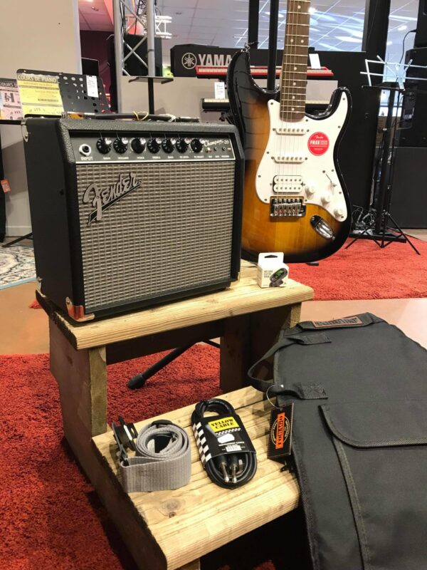 ampli avec guitare sangle jack housse