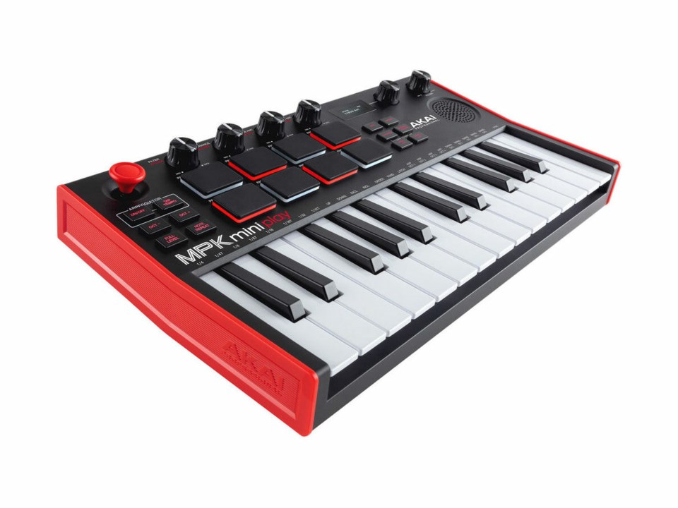 1060992_akia_mkpmini_play_mkiii_1