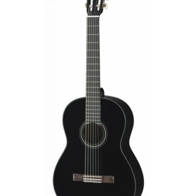 Yamaha C40 Black
